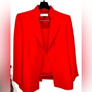 Womens TAHARI  2pc. Blazer with under camisole.
